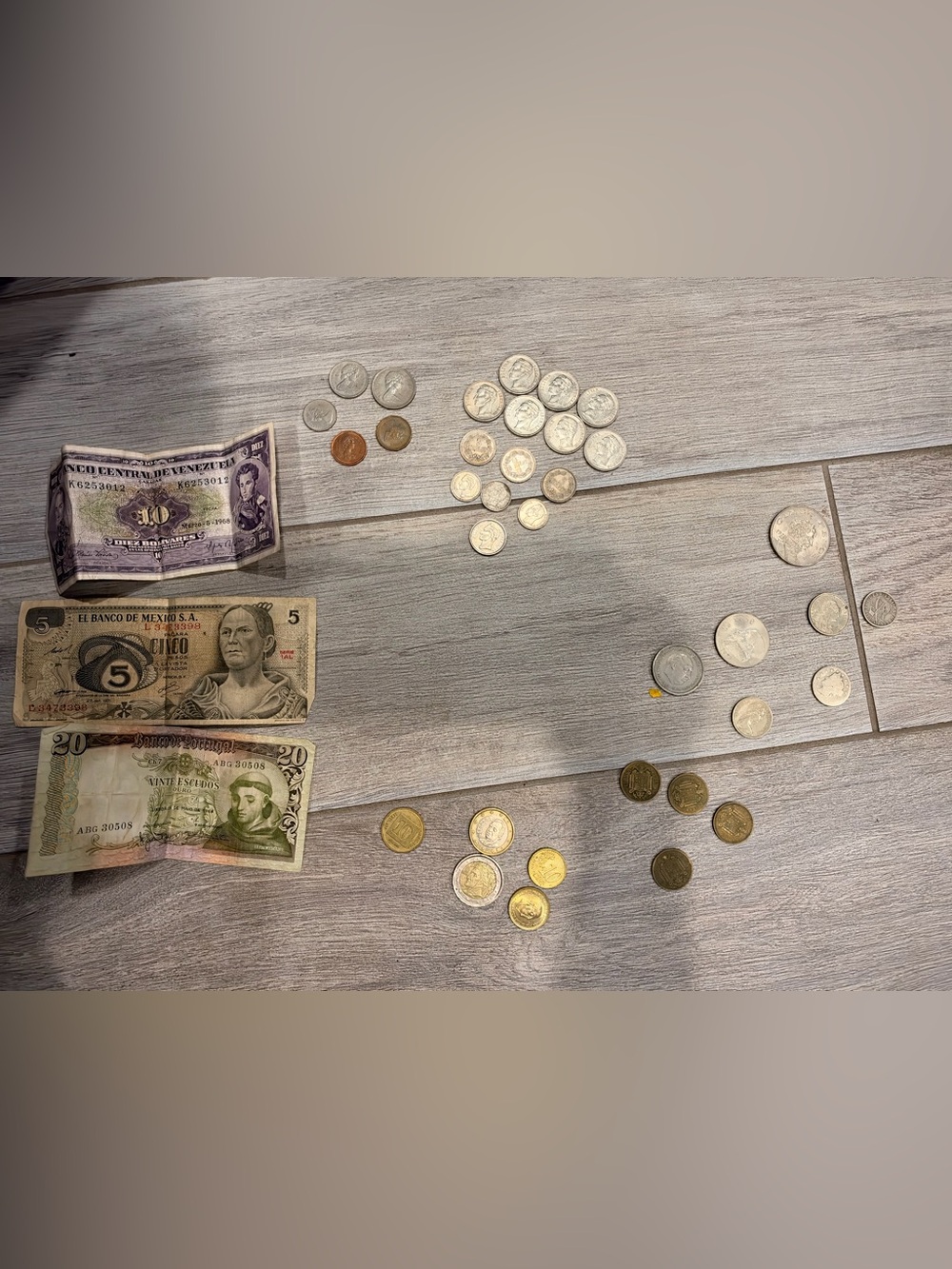 Lot of foreign currency- 3 paper and 40 coin